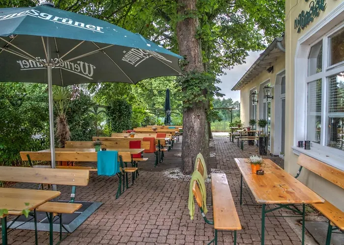 Restaurant Und Pension Zur Nassen Ecke