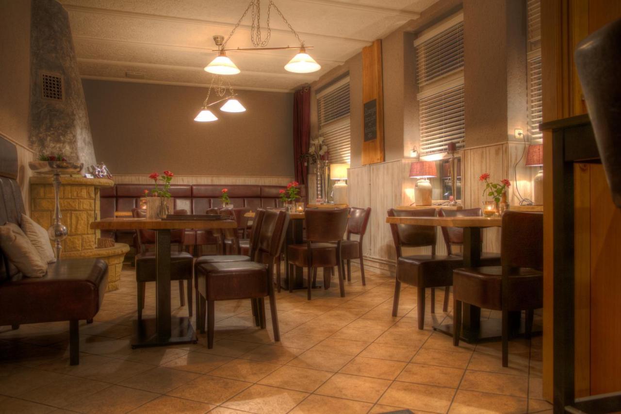 Restaurant Und Zur Nassen Ecke Pensjonat
